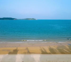 Bãi biển Vụng Tiên