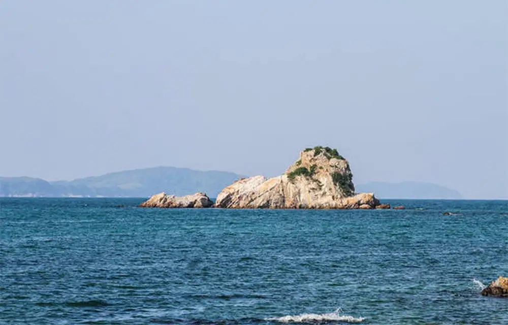 Hòn Sư Tử Cô Tô